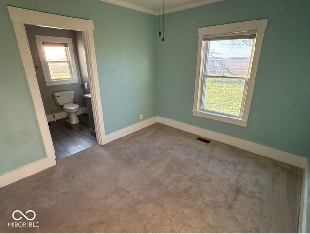 5682 S 800 W, Tipton, IN 46072