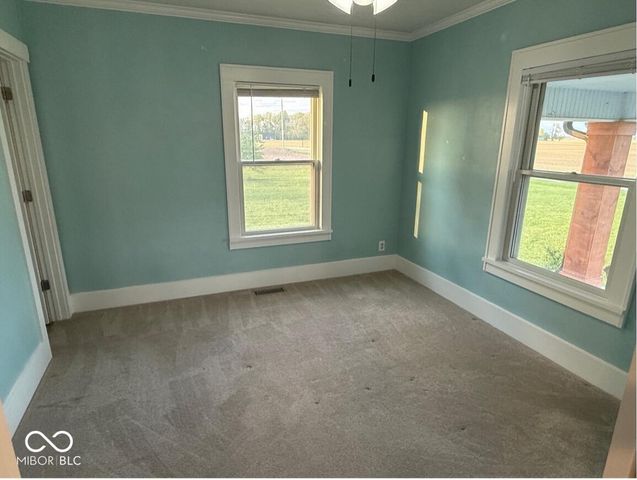 5682 S 800 W, Tipton, IN 46072