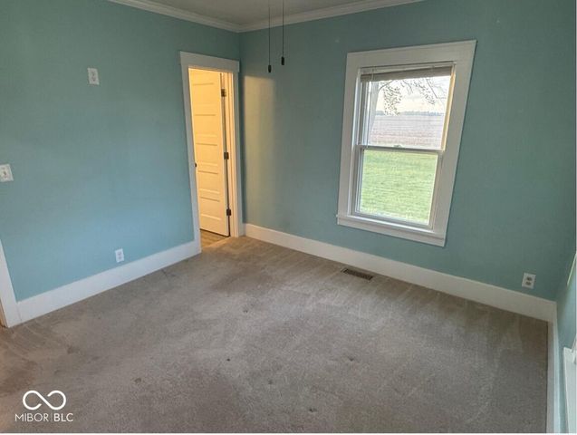5682 S 800 W, Tipton, IN 46072