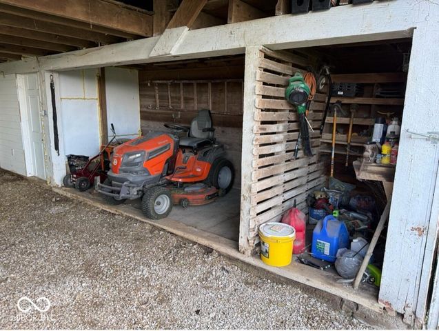 5682 S 800 W, Tipton, IN 46072