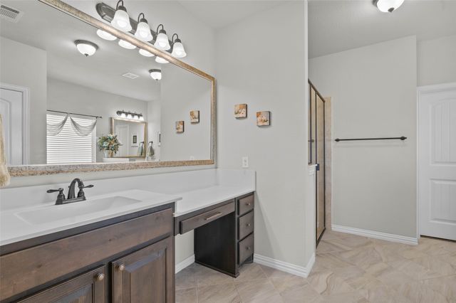 117 Heather Lane, Decatur, TX 76234