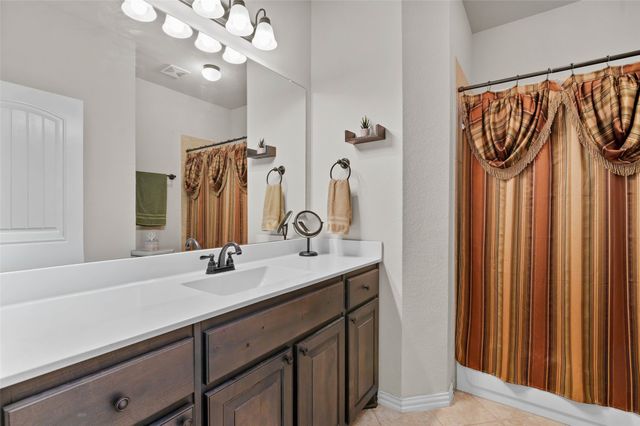 117 Heather Lane, Decatur, TX 76234