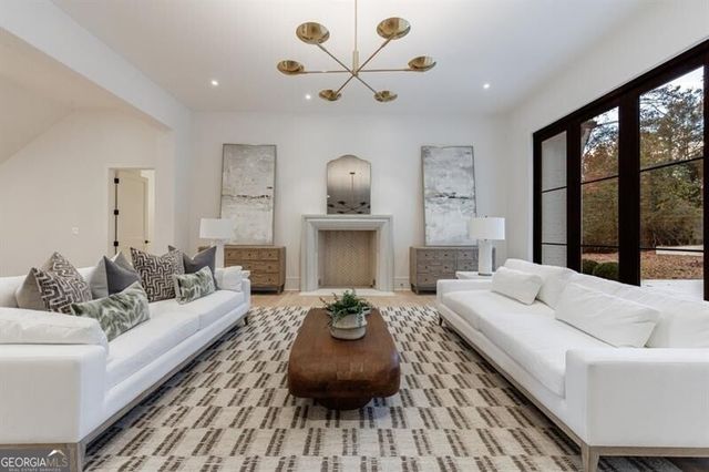 2983 Habersham Court NW, Atlanta, GA 30305