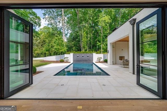 2983 Habersham Court NW, Atlanta, GA 30305
