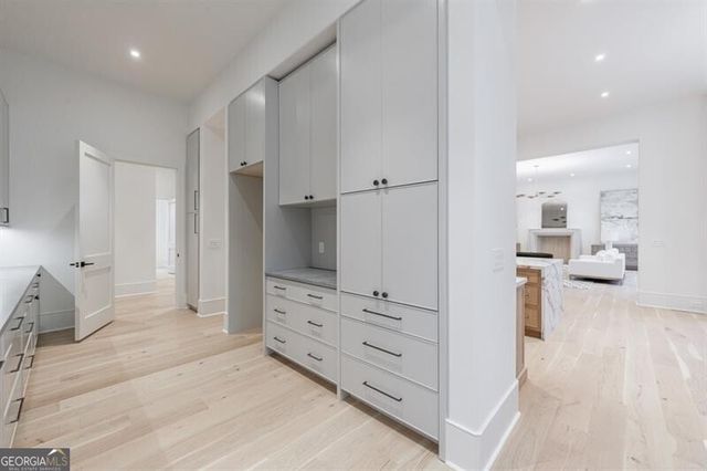 2983 Habersham Court NW, Atlanta, GA 30305