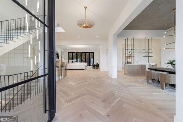 2983 Habersham Court NW, Atlanta, GA 30305
