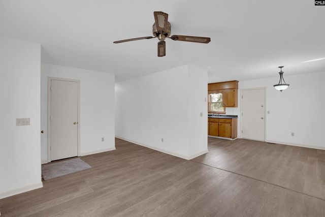 324 GATLIN Drive, Hopkins, SC 29061