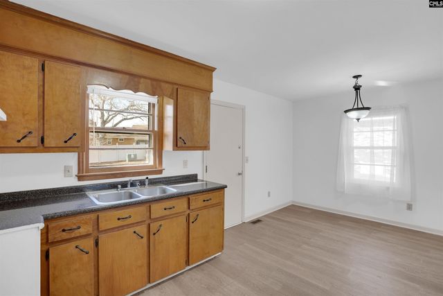 324 GATLIN Drive, Hopkins, SC 29061