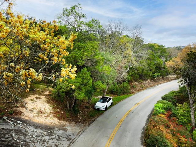 103 Yaupon Valley RD, Austin, TX 78746