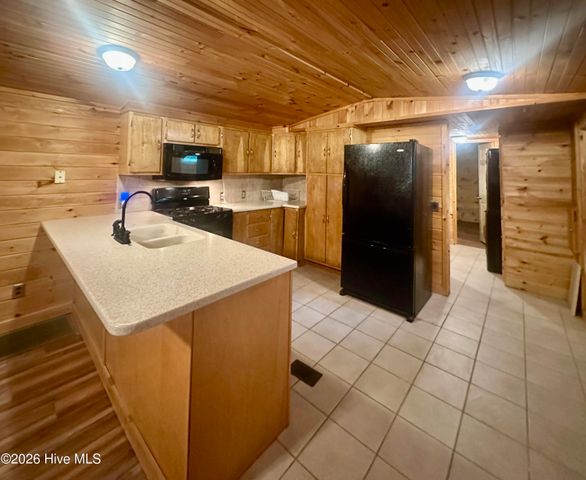 88 Upper Ridge Road, Marble, NC 28905