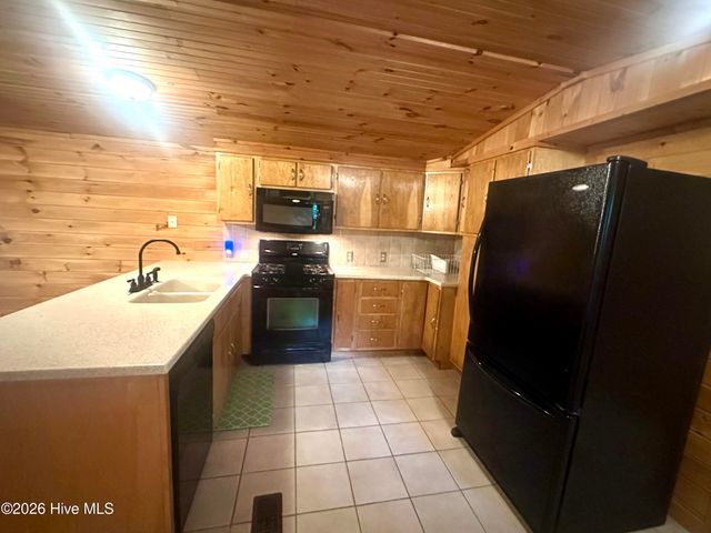 88 Upper Ridge Road, Marble, NC 28905