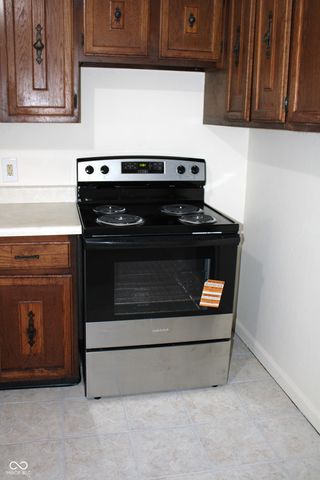 138 Crestwood Drive, New Whiteland, IN 46184