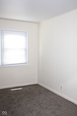 138 Crestwood Drive, New Whiteland, IN 46184