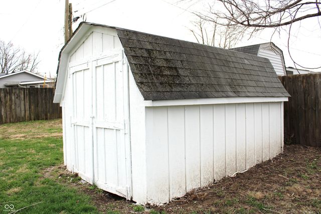 138 Crestwood Drive, New Whiteland, IN 46184