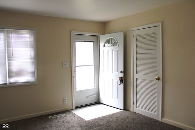 138 Crestwood Drive, New Whiteland, IN 46184