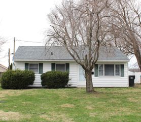 138 Crestwood Drive, New Whiteland, IN 46184