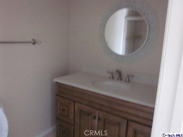 9542 Via Venezia, Burbank, CA 91504