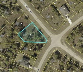 601 Windermere DR, Lehigh Acres, FL 33972