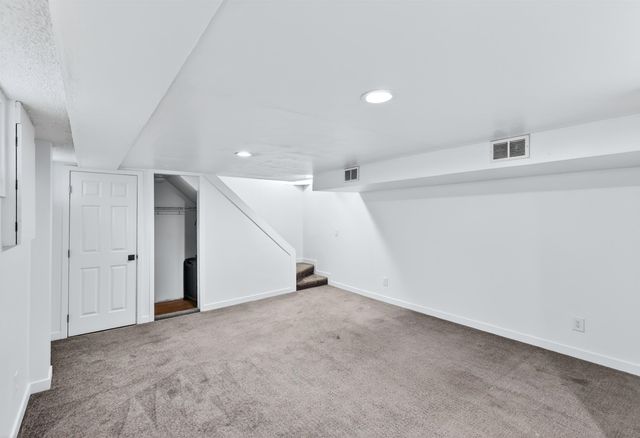 4007 E Grace Ave, Spokane, WA 99212