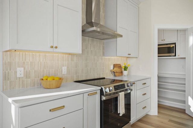 7712 Larkspur Lane, Deforest, WI 53532