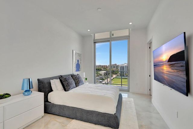 475 E Royal Palm Road Ph 906, Boca Raton, FL 33432