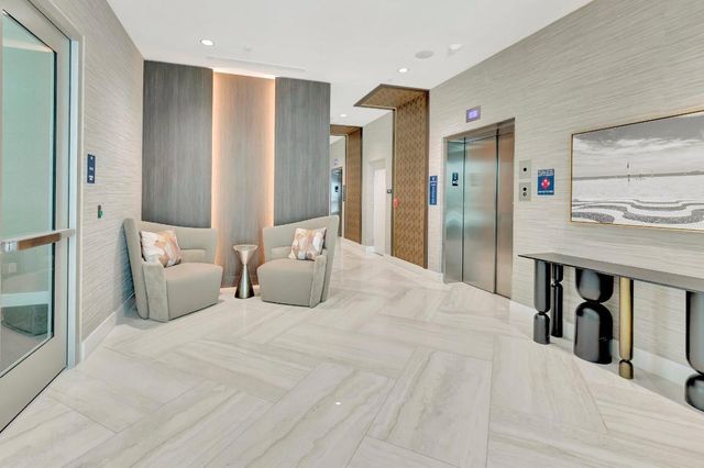 475 E Royal Palm Road Ph 906, Boca Raton, FL 33432