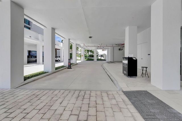 475 E Royal Palm Road Ph 906, Boca Raton, FL 33432