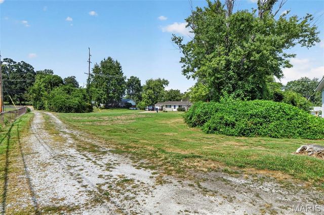 446 Sappington Barracks Road, Unincorporated, MO 63125