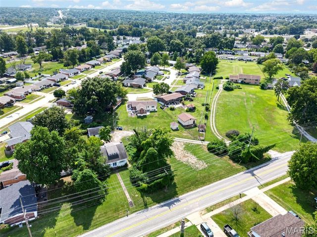 446 Sappington Barracks Road, Unincorporated, MO 63125