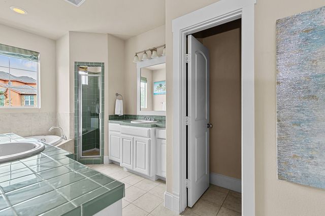 2635 Villa Di Lago 1, Grand Prairie, TX 75054