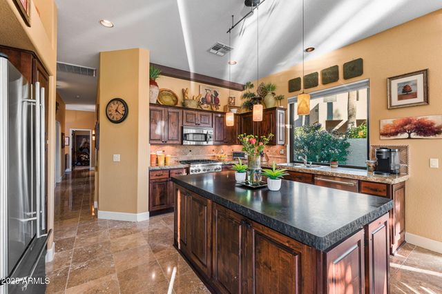 3340 S CAMELLIA Place, Chandler, AZ 85248