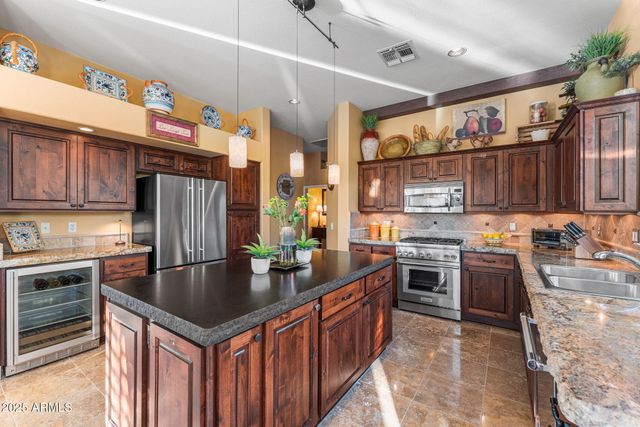 3340 S CAMELLIA Place, Chandler, AZ 85248