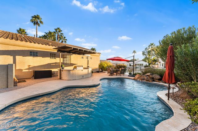 3340 S CAMELLIA Place, Chandler, AZ 85248