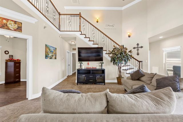 119 Crown Point Court, Magnolia, TX 77354