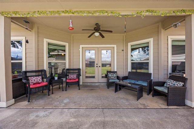 119 Crown Point Court, Magnolia, TX 77354