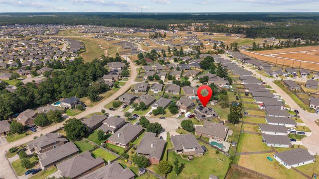 119 Crown Point Court, Magnolia, TX 77354