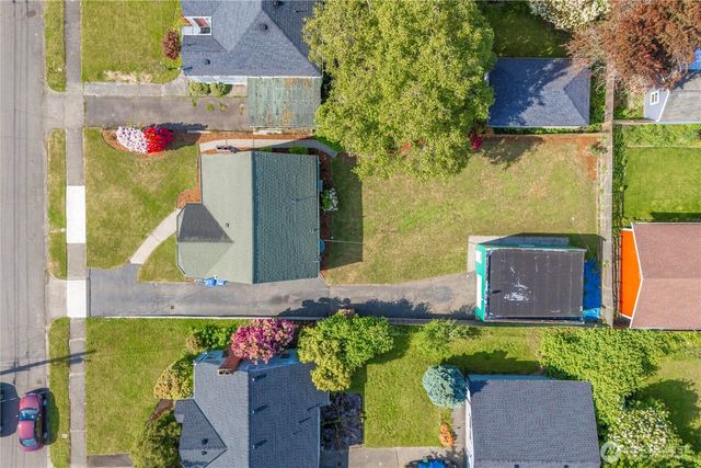 6027 S Bell Street, Tacoma, WA 98408