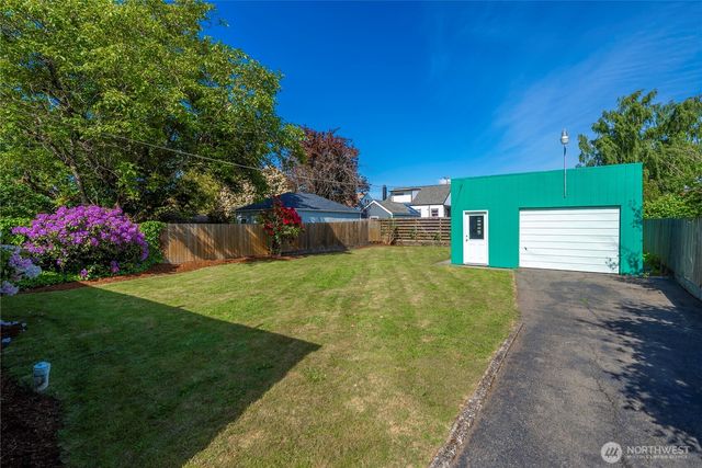 6027 S Bell Street, Tacoma, WA 98408