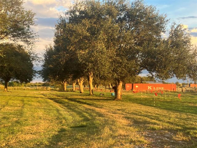 5848 Mieth Road, Sealy, TX 77474