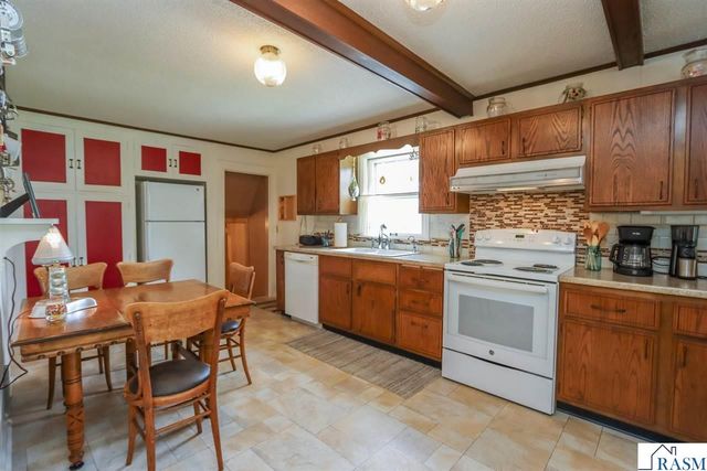 321 Center Street, Mankato, MN 56001