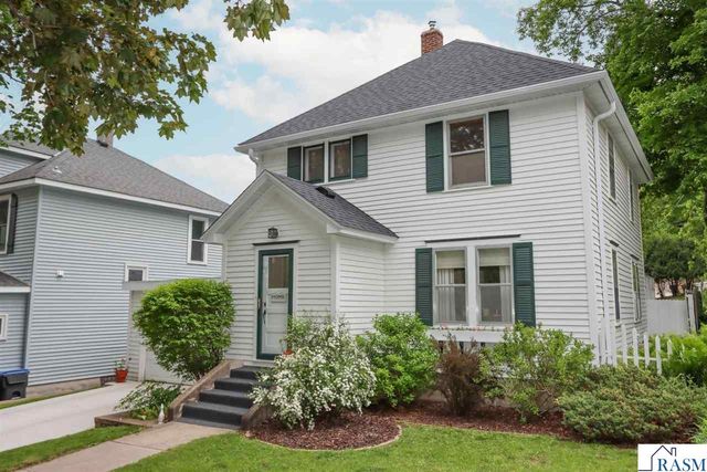 321 Center Street, Mankato, MN 56001