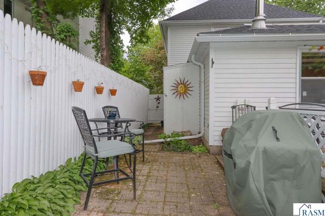 321 Center Street, Mankato, MN 56001