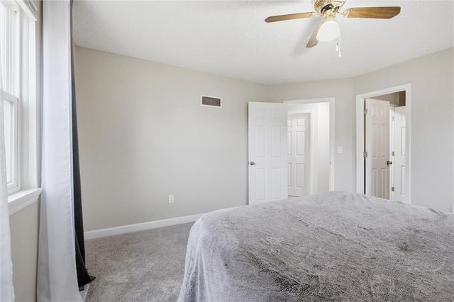 302 SE Flagstone Drive, Lee's Summit, MO 64063