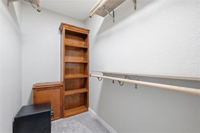 302 SE Flagstone Drive, Lee's Summit, MO 64063