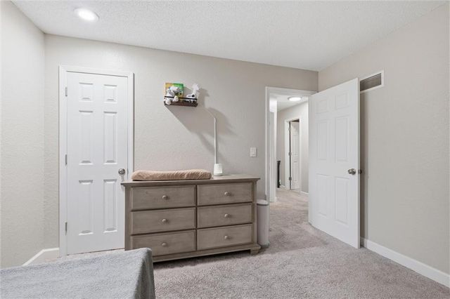 302 SE Flagstone Drive, Lee's Summit, MO 64063