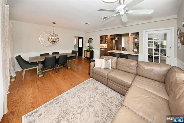 26 Large Avenue, Hillsdale, NJ 07642