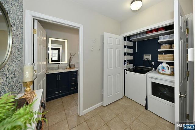 26 Large Avenue, Hillsdale, NJ 07642