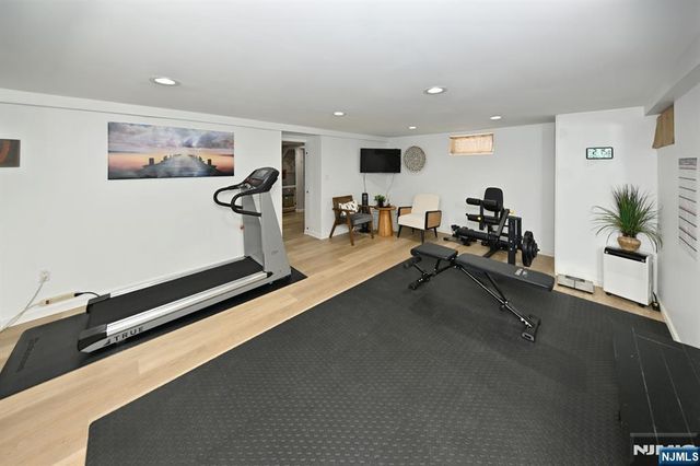 26 Large Avenue, Hillsdale, NJ 07642