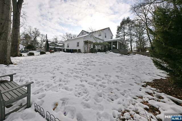 26 Large Avenue, Hillsdale, NJ 07642