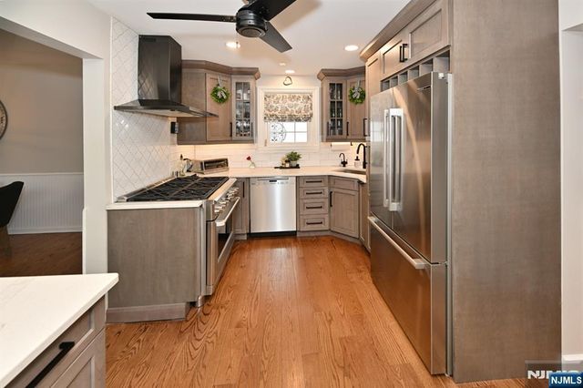 26 Large Avenue, Hillsdale, NJ 07642